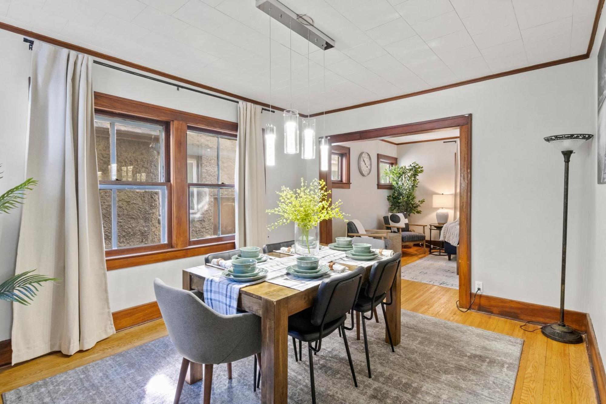 King Bed-Full Kitchen-Self Check-In-Parking-Uofr Villa Rochester Exterior photo